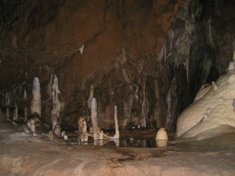 In den HöhlenIn the caves