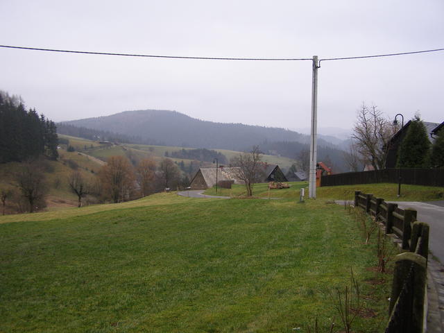 Hinterhermsdorf und die Abfahrt ins Kyjovské údolí (Khaatal)