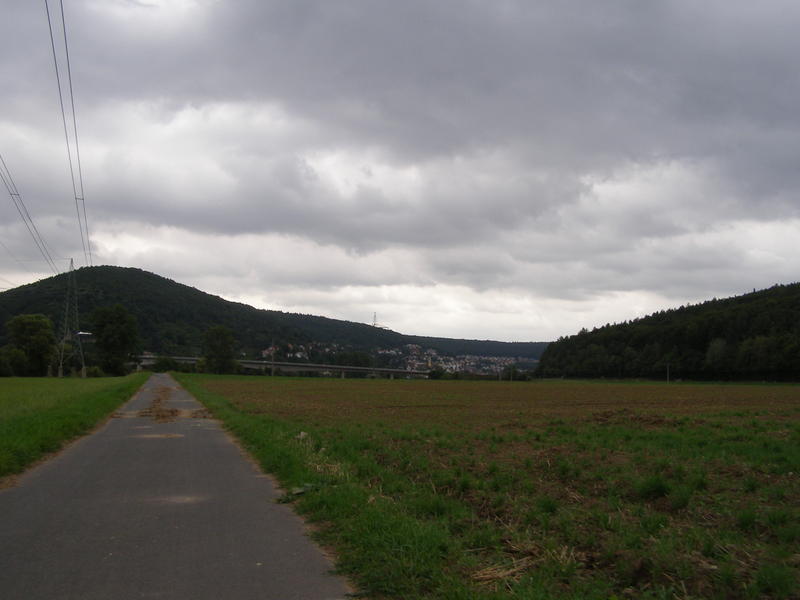 Following the cycle route to Schweinfurt
