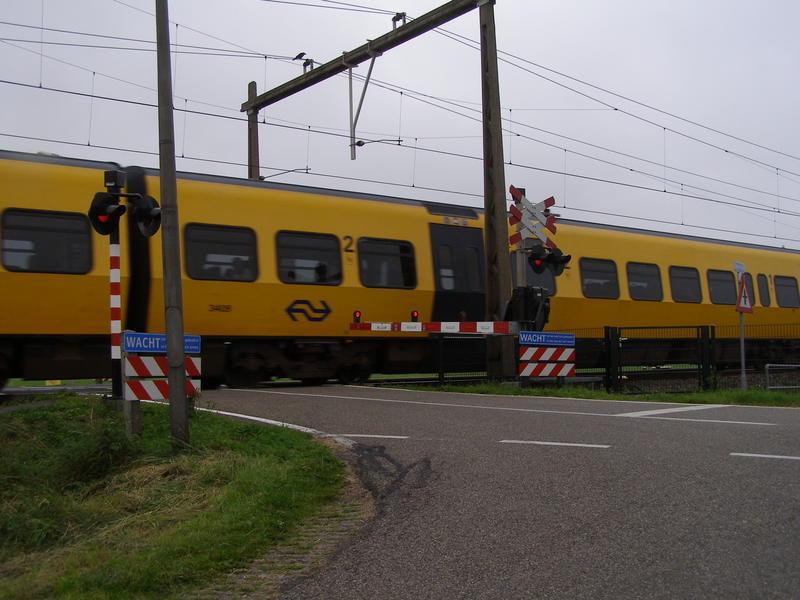 Train passing between Meppel and Zwolle