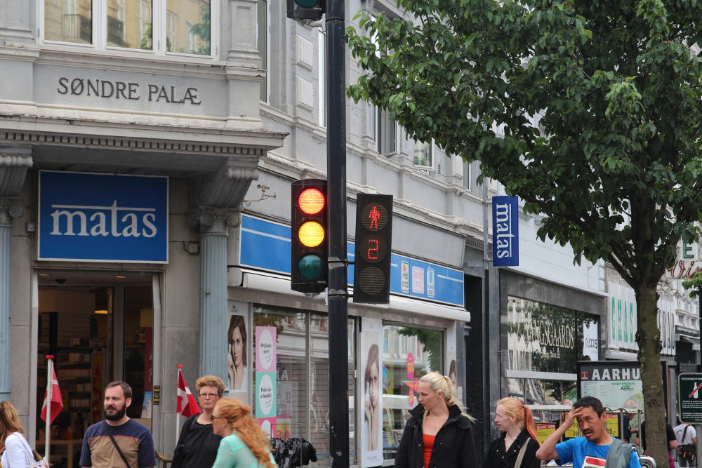 Ampeln mit Countdown, um die Ungeduld zu besänftigen.
